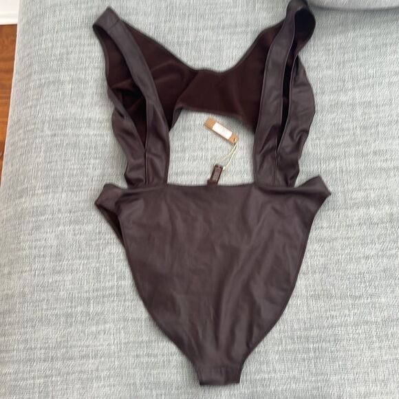 Skims Cut Out Monokini Cocoa Wet Jersey Size 4X - Picture 9 of 10